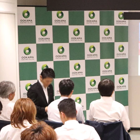 【製作実績108】ロイヤルロールスクリーンバナー w2000